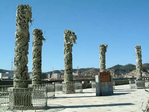 Shengye Large-scale animal sculpture statue of stone dragon column stone dragon statue is used for home gate garden decoration