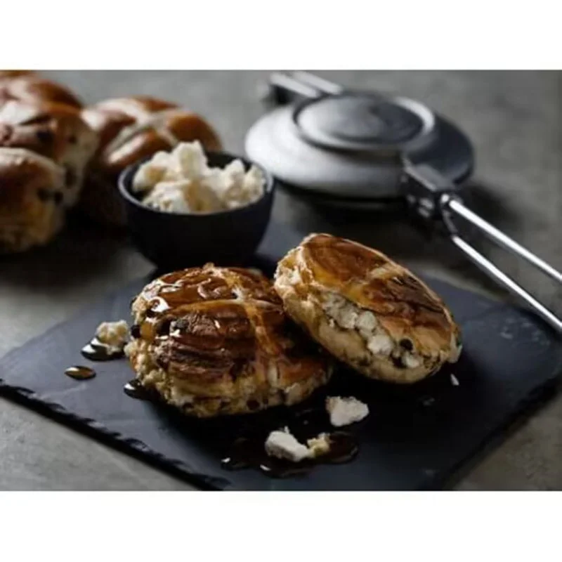 Customized Red Enamel Round Cast Iron Pie Iron Jaffle Iron