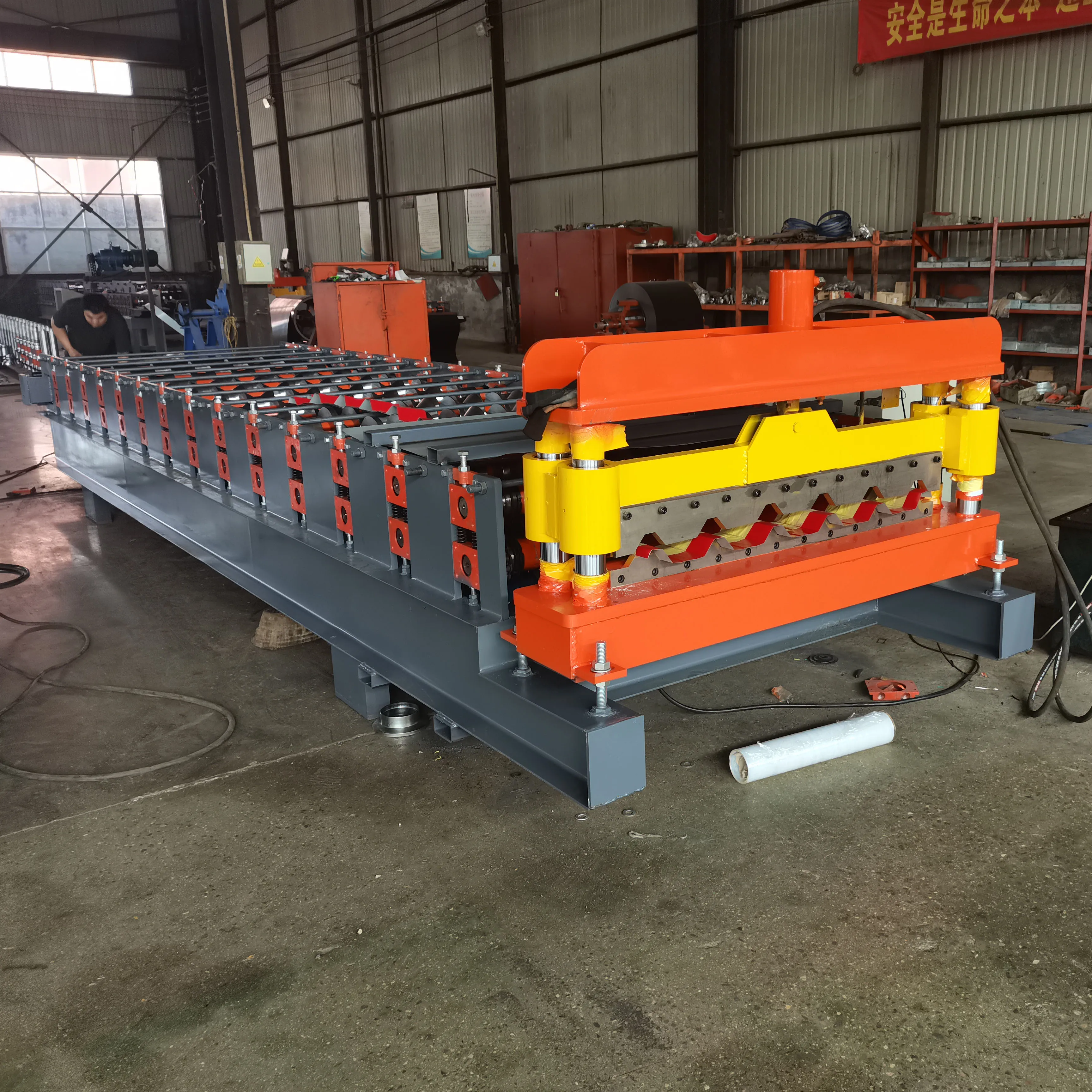 Professional Factory Hot Sale Corrugated Metal roofing Iron Color Coated Galvalume Steel sheet  Machinery