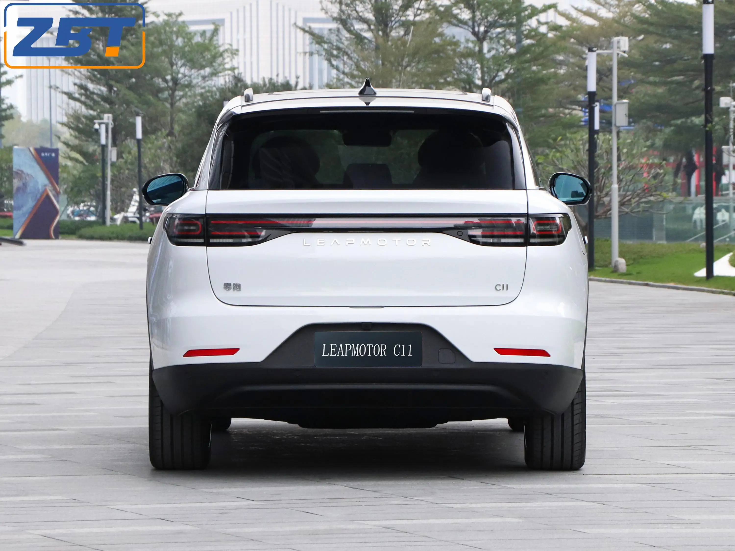 High speed leapmotor c11 preheat lithium battery private electric auto car pm2.5 filter vehicle with car air purifier