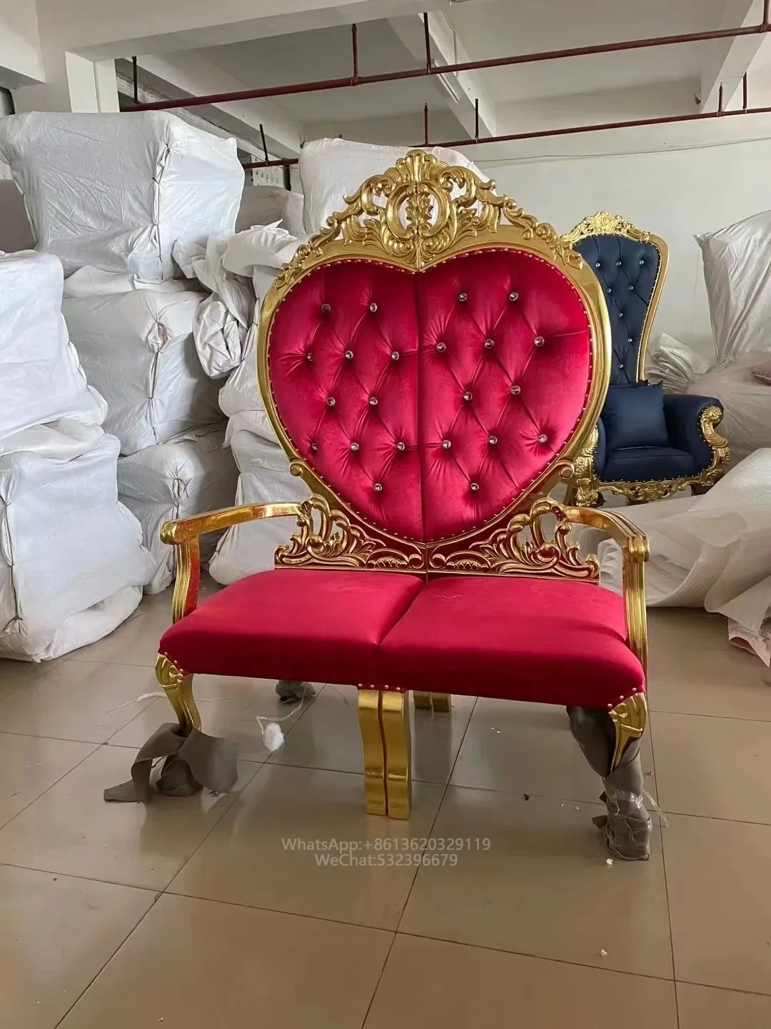 Royal Bride and Groom King Throne Chair Luxury Double High Back Sofa in Solid Wood European Style Antique Love Couple