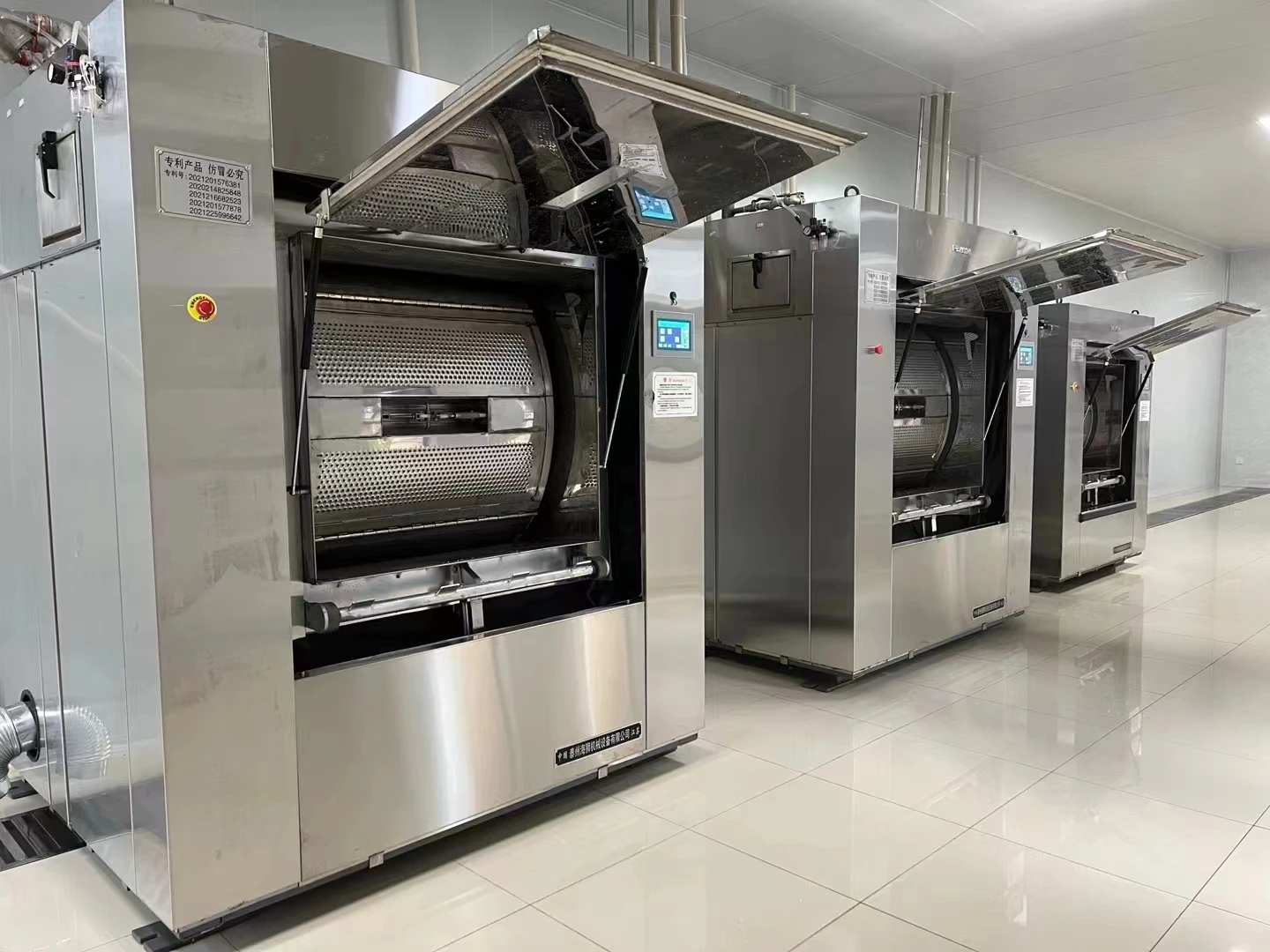 industrial Fully Automatic 30kg,50kg,100kg big barrier Hospital Washing Machine