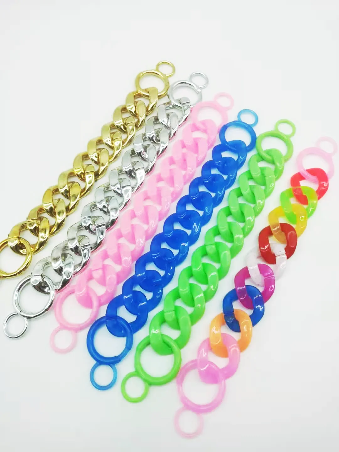 Lasted Designer Brand Cuban Links  Decor Diy Fir Gold Chains Charms Glitter Decorations Bling Chaine Luxury Clogs Chains