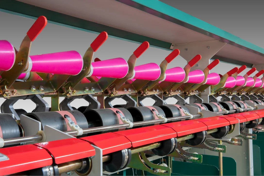yarn twisting machine for spun yarn