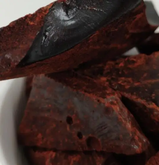 Xue Jie Pure dragon blood red resin as varnish, incense, dye