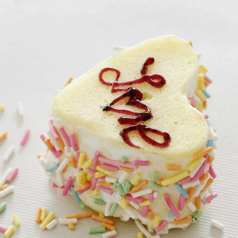 Factory Price Gold Silver Colorful Round Edible Sugar Pearl Sprinkles for Birthday Wedding Cake Decoration Edible Sprinkle Candy