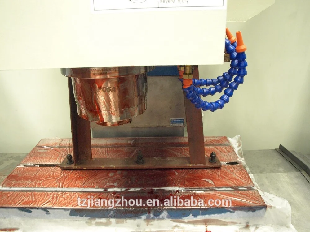 Высокая точность 3 оси высокая скорость резки cnc обрабатывающий центр