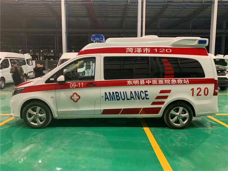 China 2021 year new intensive care emergency price new rescue 3 to 6 persons ambulance vehicle