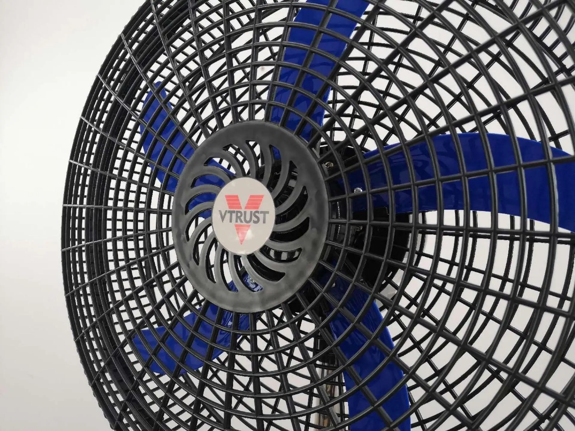 Stand Fan 18 Inch Plastic Pedestal 75W 110V Stand Fan Motor Electric Fan