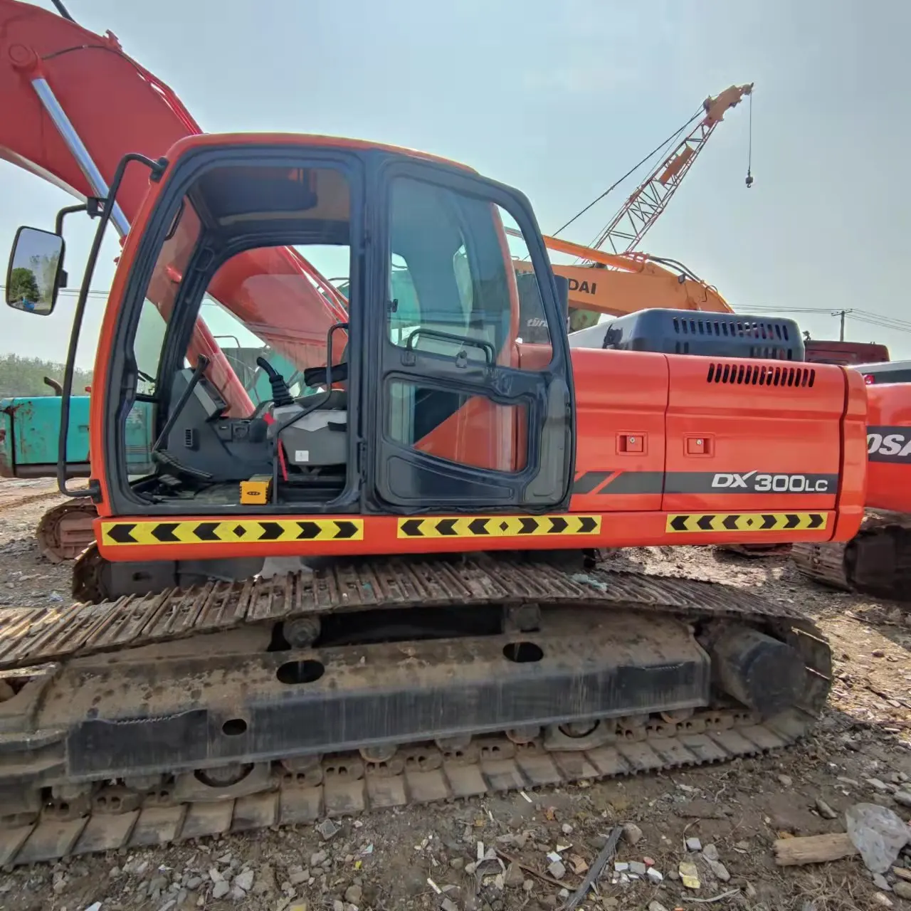 Doosan DX300LC daewoo dh300 dh225 dx300 в хорошем состоянии и низком рабочем часе для продажи