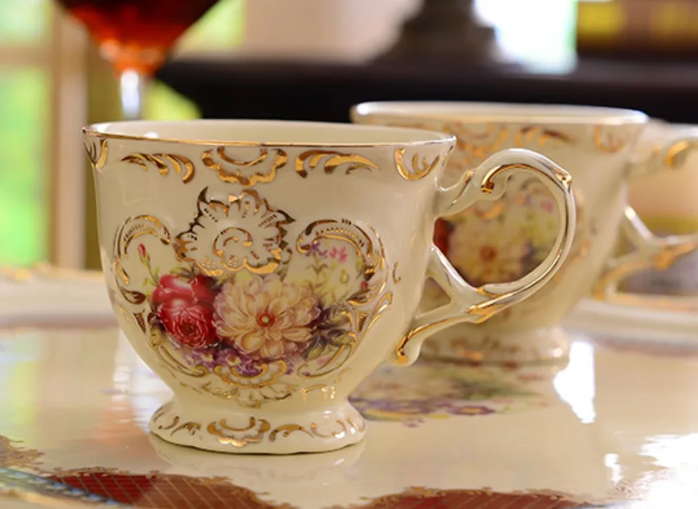 Hot Sale British Fancy Style Tea Cup Sets Tea Pot Good looking Ceramic Tea cups