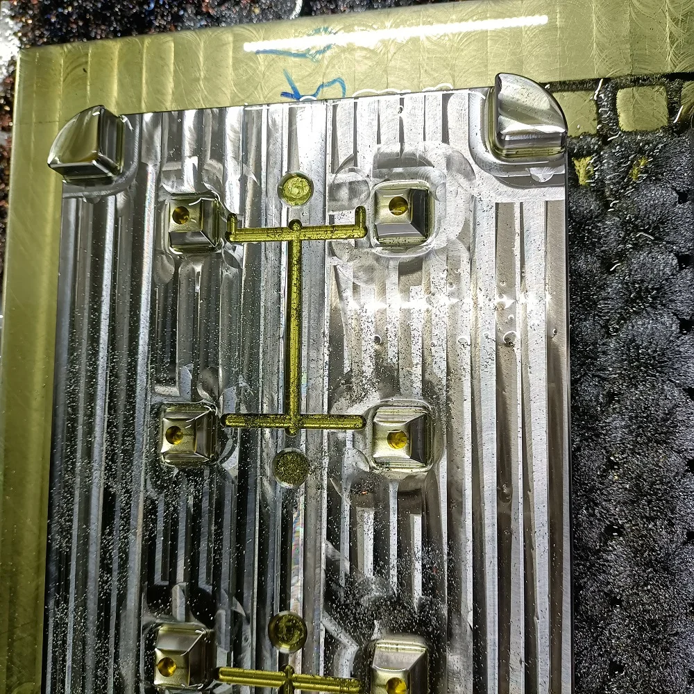 Изготовленные на заказ пластиковые формы для инъекций, oem для игрушек, медицинское авиационное строительство, спортивные товары, электроприборы