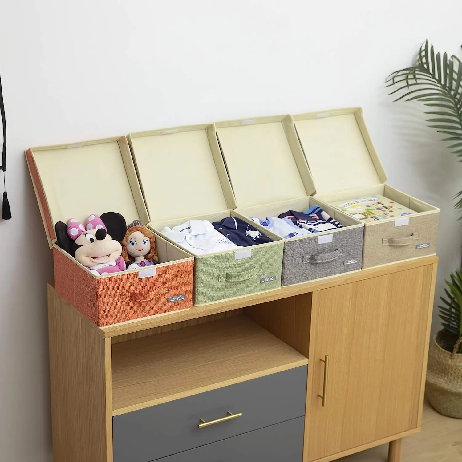 Large Capacity Foldable Storage Box with handle 16L Folding Closet Organizer with Lid Fabric Clothes Collapsible Storage Bin