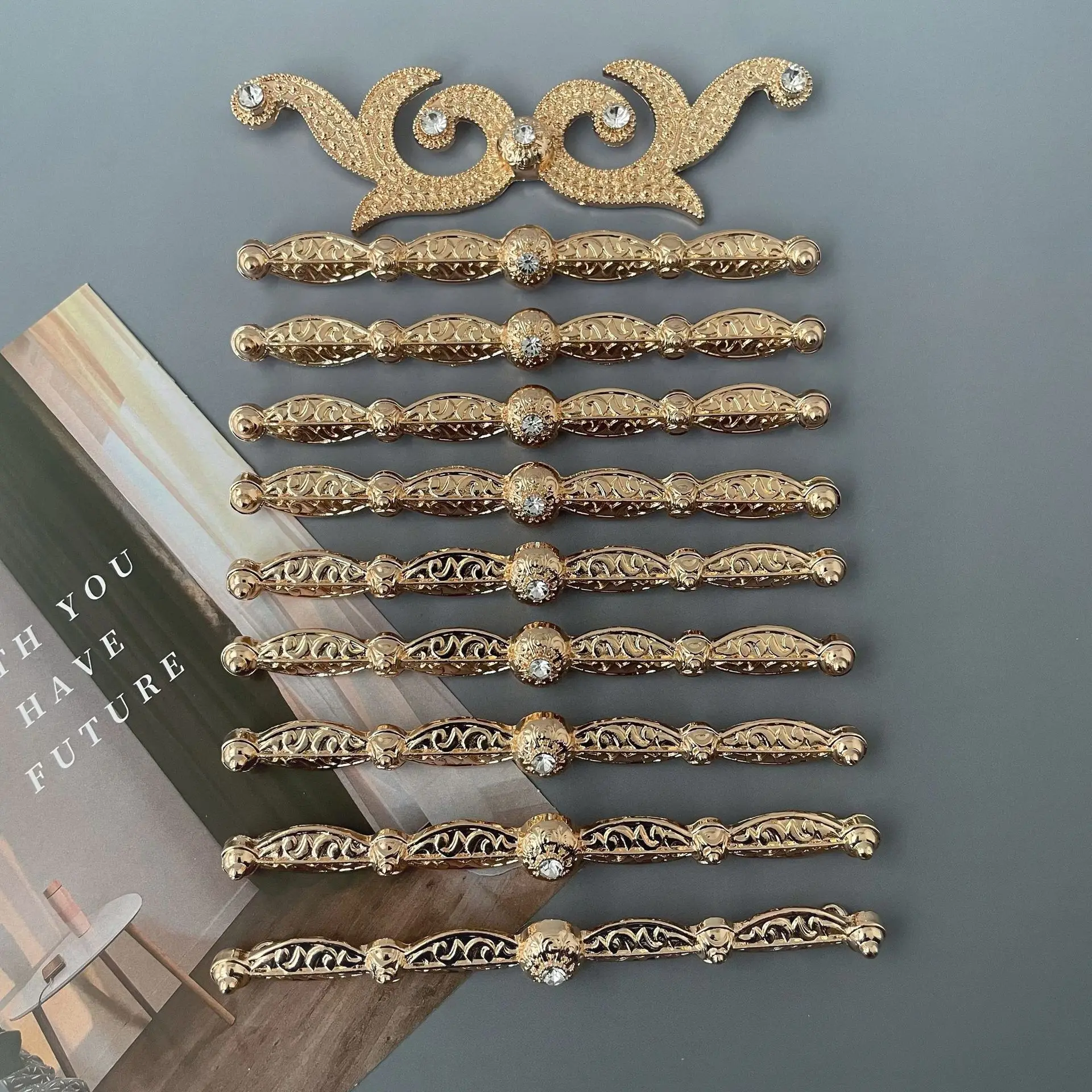 Elegant Royal Style Zinc Alloy Crystal Brooch Ladies Wedding And Party Dress Fashion Wedding Brooches