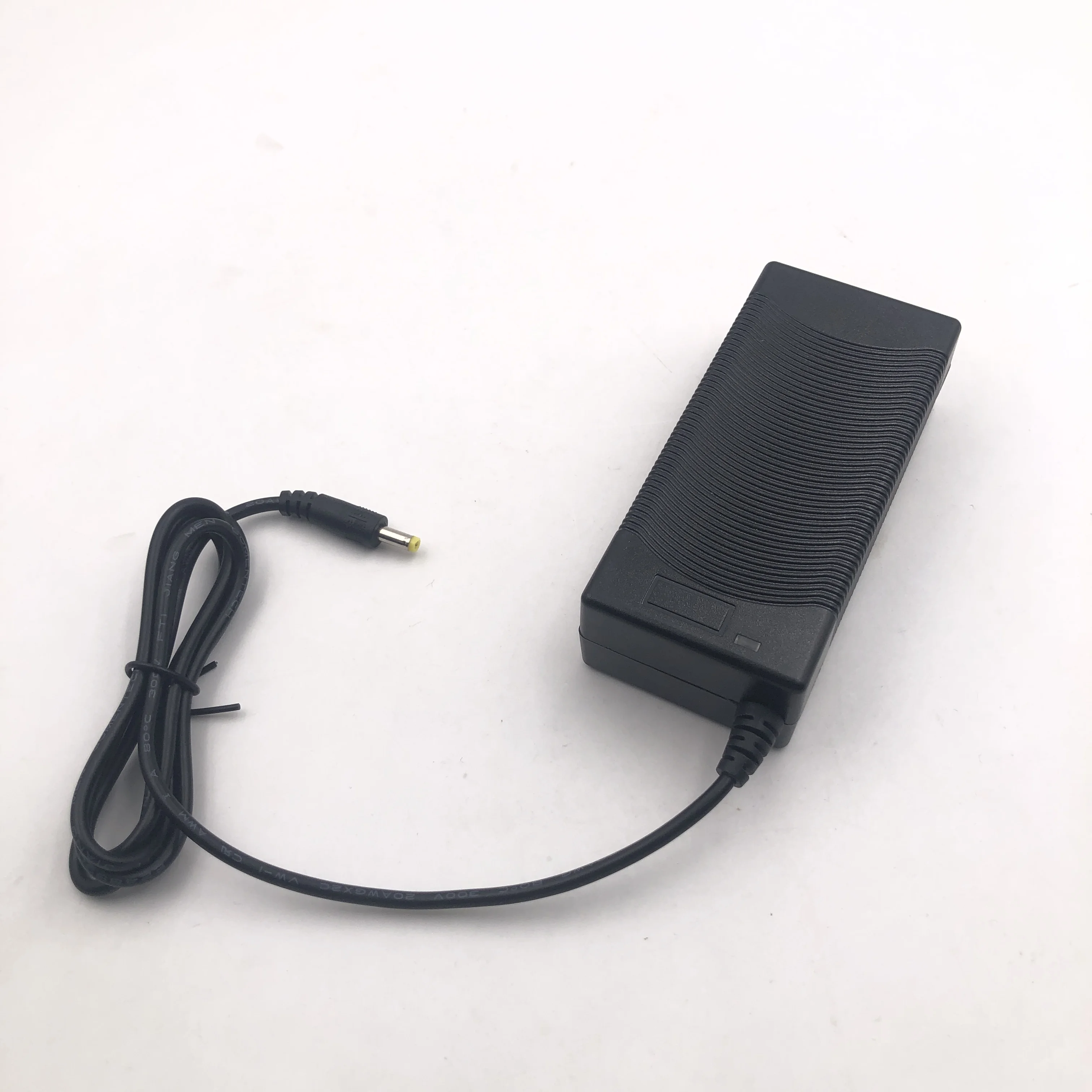 EN60335 EN55014 EN61000 Standard 42V 2A 3A 4.5A 6A Lithium Battery Charger for MDA Scooter