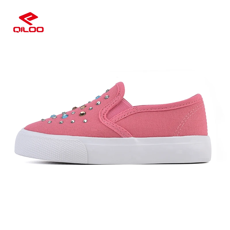 QILOO  Girls Sports Casual Slip On Shoes Fashionable Anime Style Low Top Winter Flat Design for Daily Summer Wear Wholesale