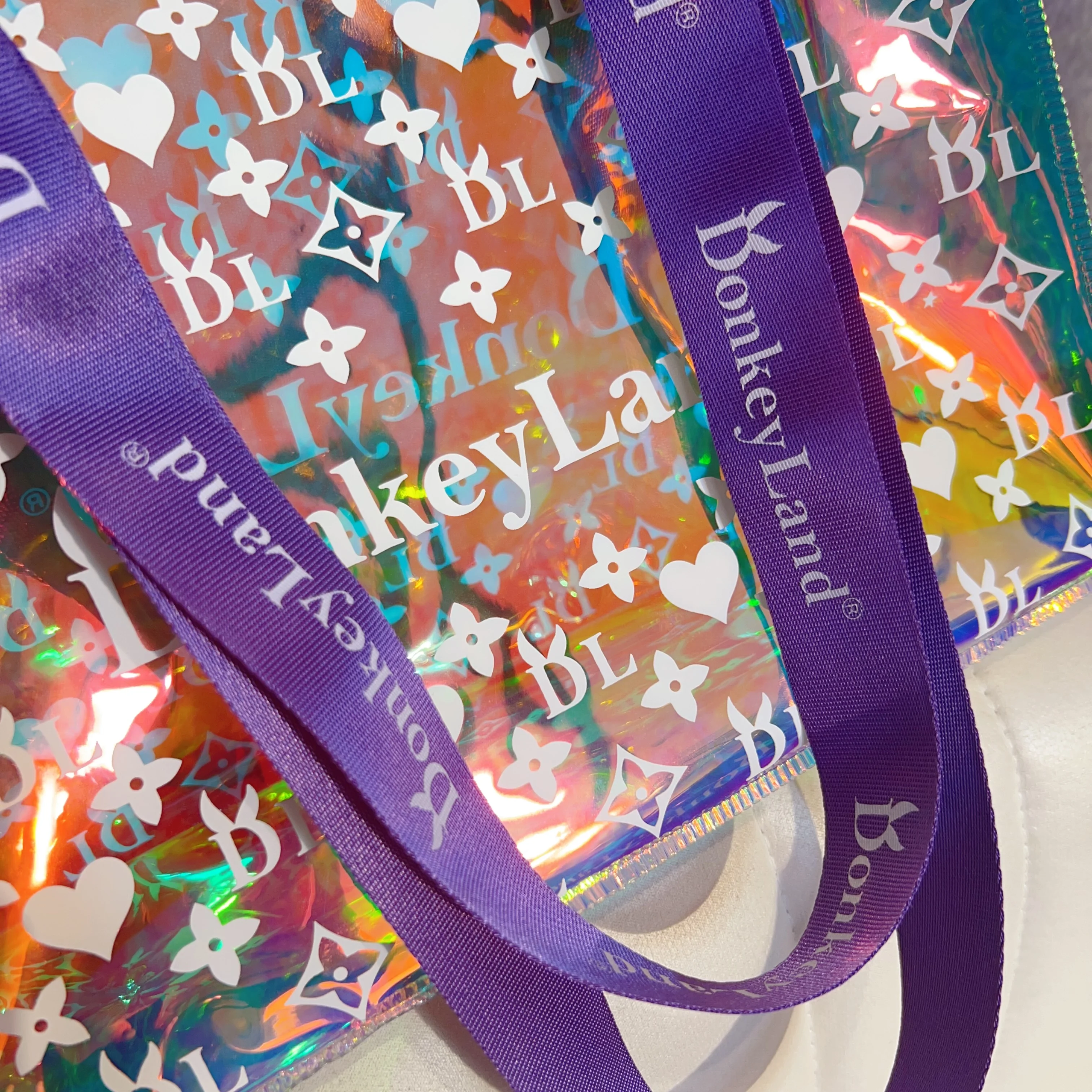 Custom Holographic PVC Women Cosmetic Handbags Transparent Beach Shopping Bag with ribbon handle