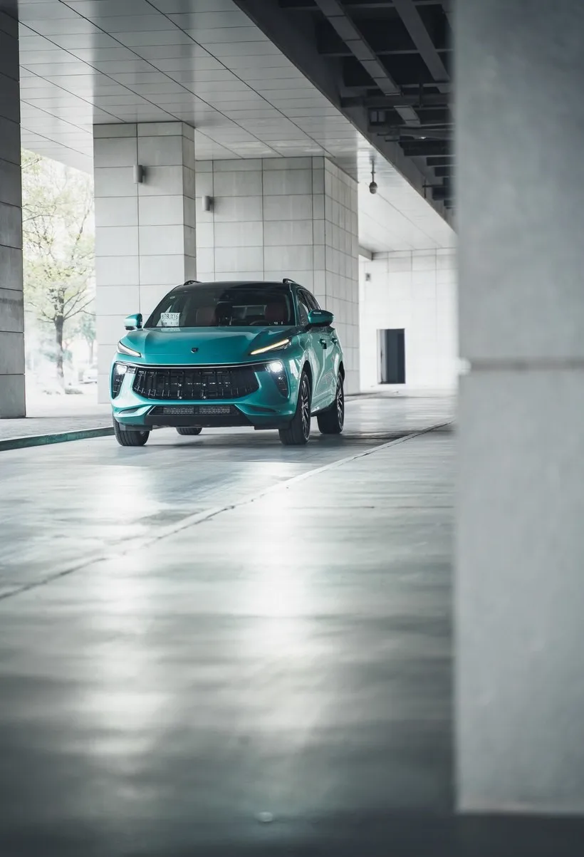Dongfeng T5 EVO роскошные кожаные сиденья для внедорожника металлическая стойка на крыше автоматическая коробка передач RWD Euro VI эмиссионные электрические левые автомобили