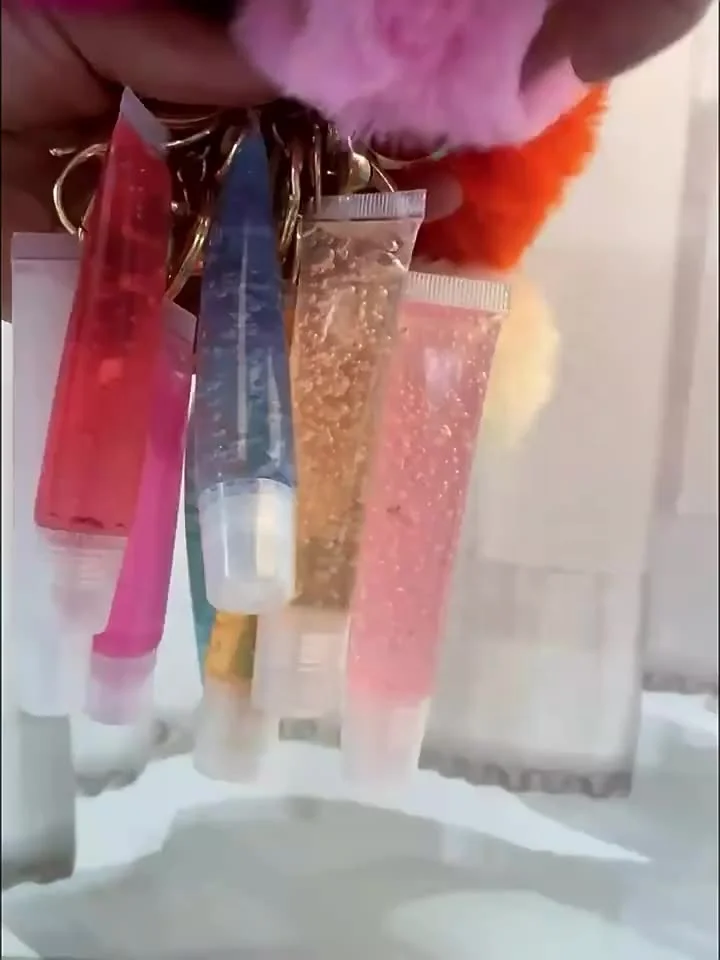 Custom Lip Gloss Tube Glossy Lip Plumper Gloss Base Vendor Wholesale Private Label Kids Lip Gloss Keychain