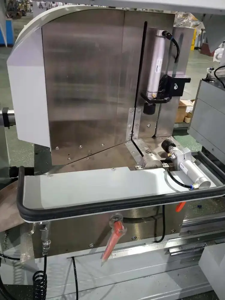 Double-head Cutting Saw    Aluminum and PVC Profile