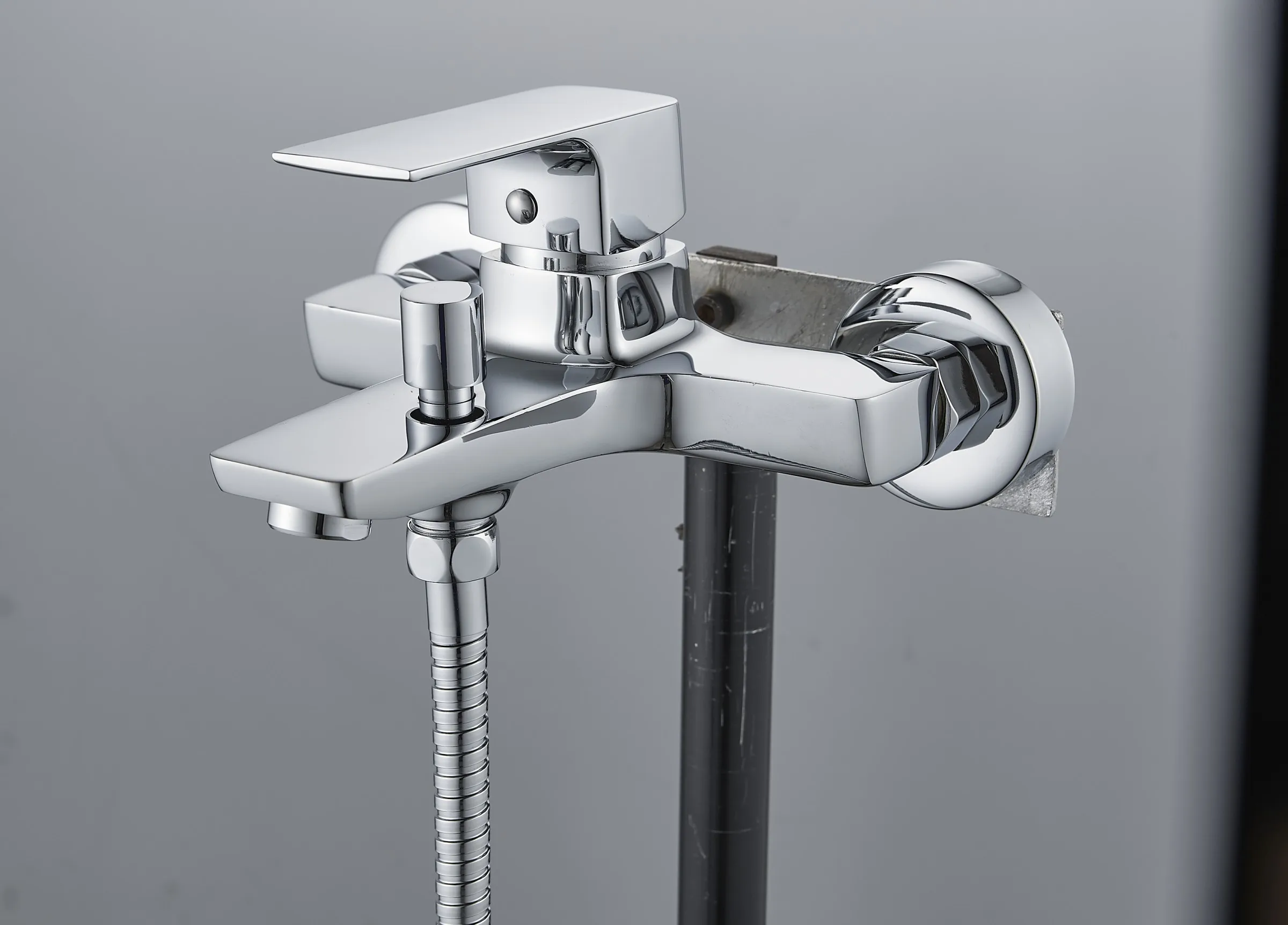 OEM Manufacturer Supply Lavatory Chrome Geometric Brass Faucet Wall Mounted Bath Sanitary Bathroom Bath&Shower Mixer