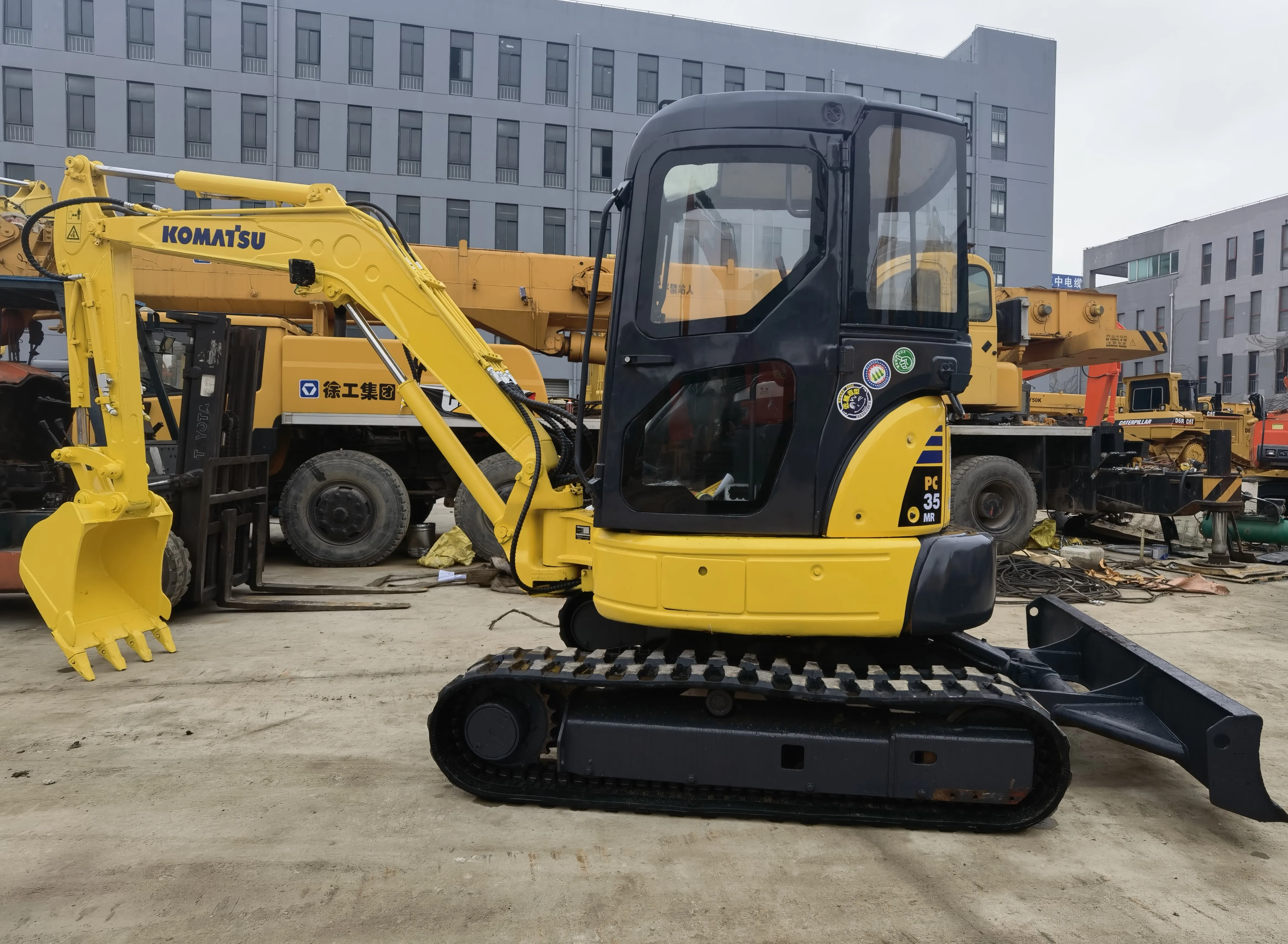 Быстрая доставка и высокая производительность подержаная PC35MR-3 Komatsu Лидер продаж во дворе Шанхая