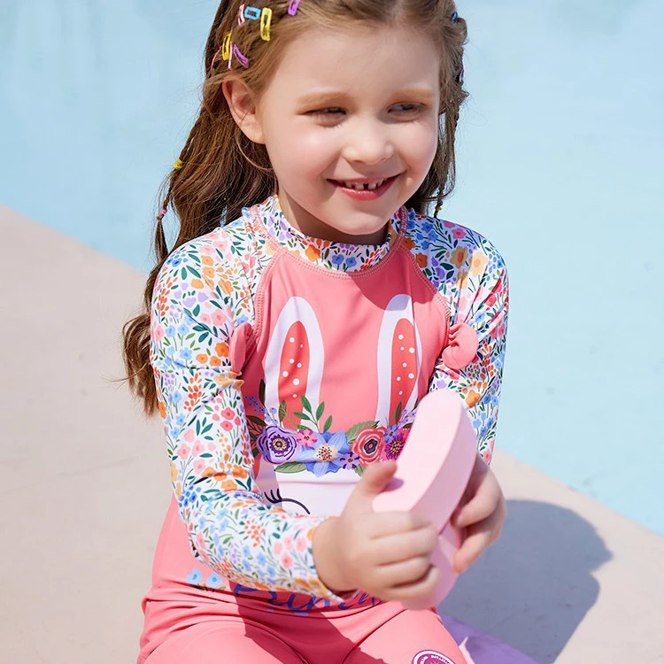 Custom 2025 children swimwear manufacturer sunscreen little kids beach surf wear long sleeve UPF 50+ girls one-piece swimsuit