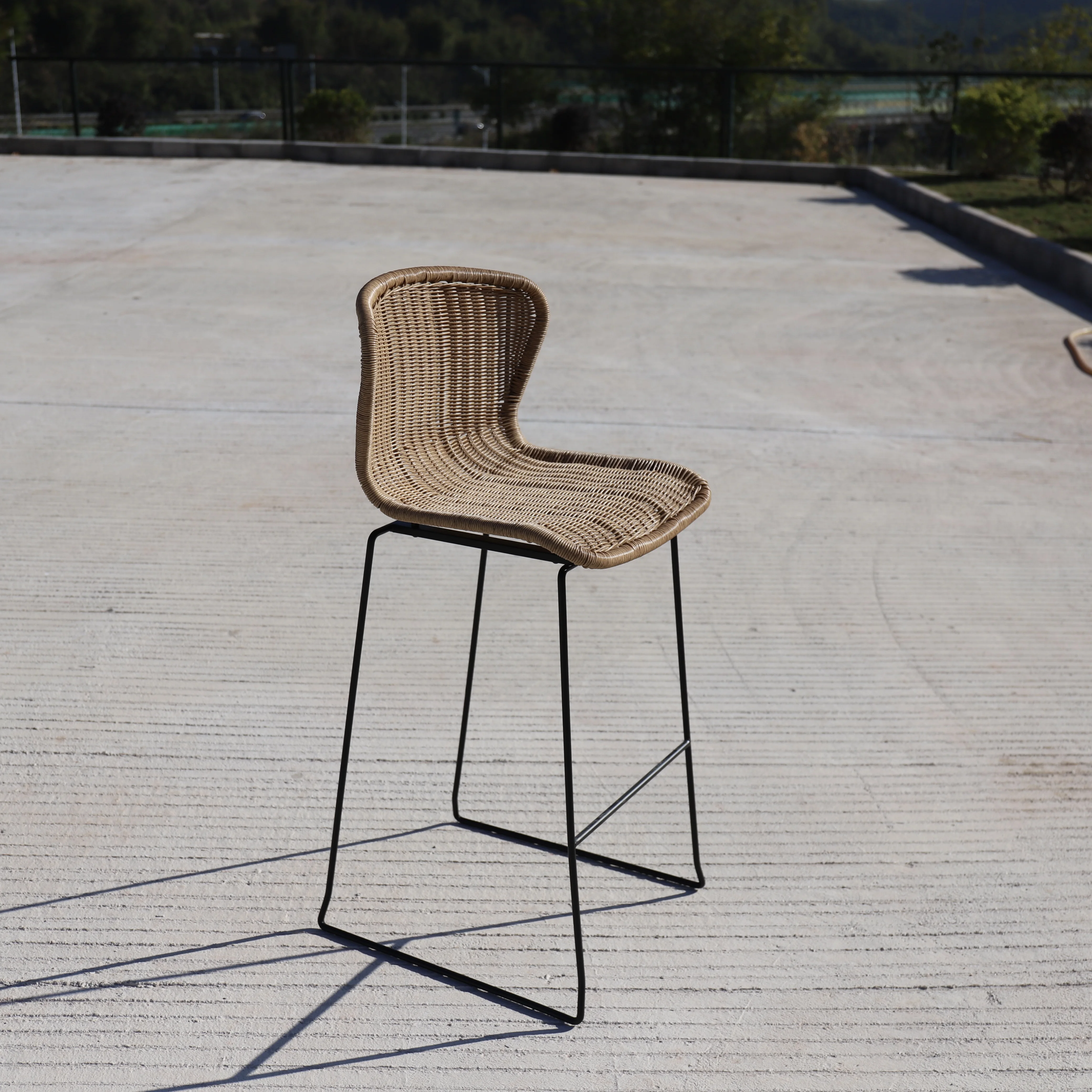 MCI Hot Sale Outdoor Garden Wicker Rattan Dining Lounge Stool Chair For Sale