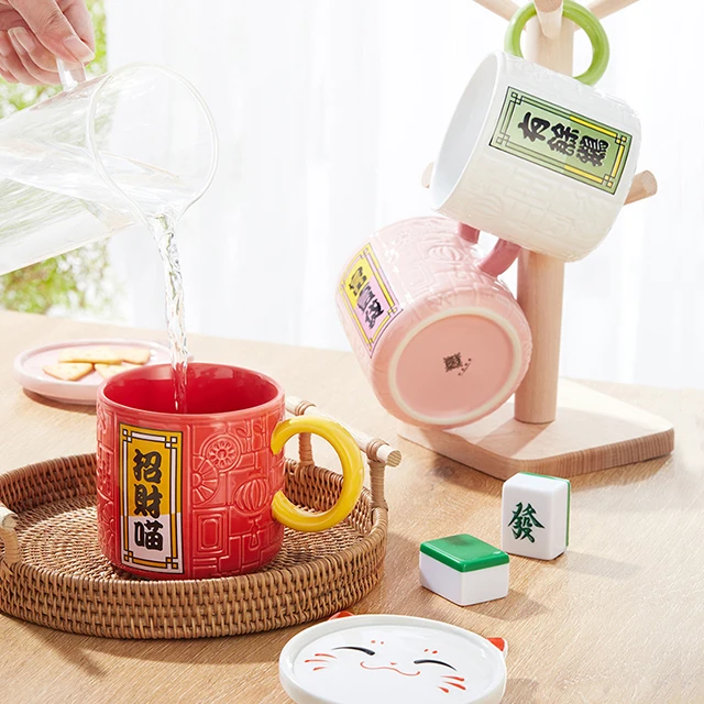 wholesale mugs Cartoon creative design ceramic mug with lid high value large capacity coffee and milk essential mug