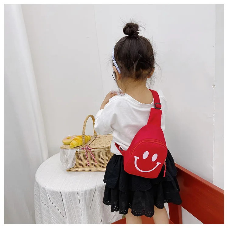 kindergarten kids new lovely girls mini messenger bag boy small child chest purse smile face mini crossbody bag for kids girls