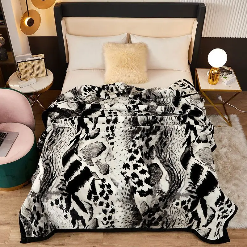 Warm Laschel Blanket Thick Double-Layer Wedding Cover Blanket Coral Fleece Blanket Student Dormitory Quilt