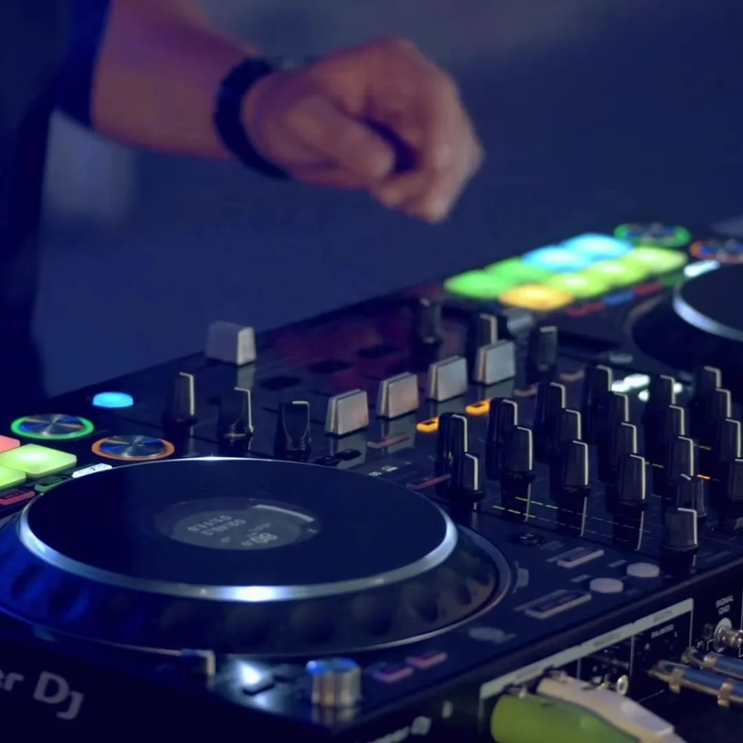Dj контроллер/аудио консоль микшер
