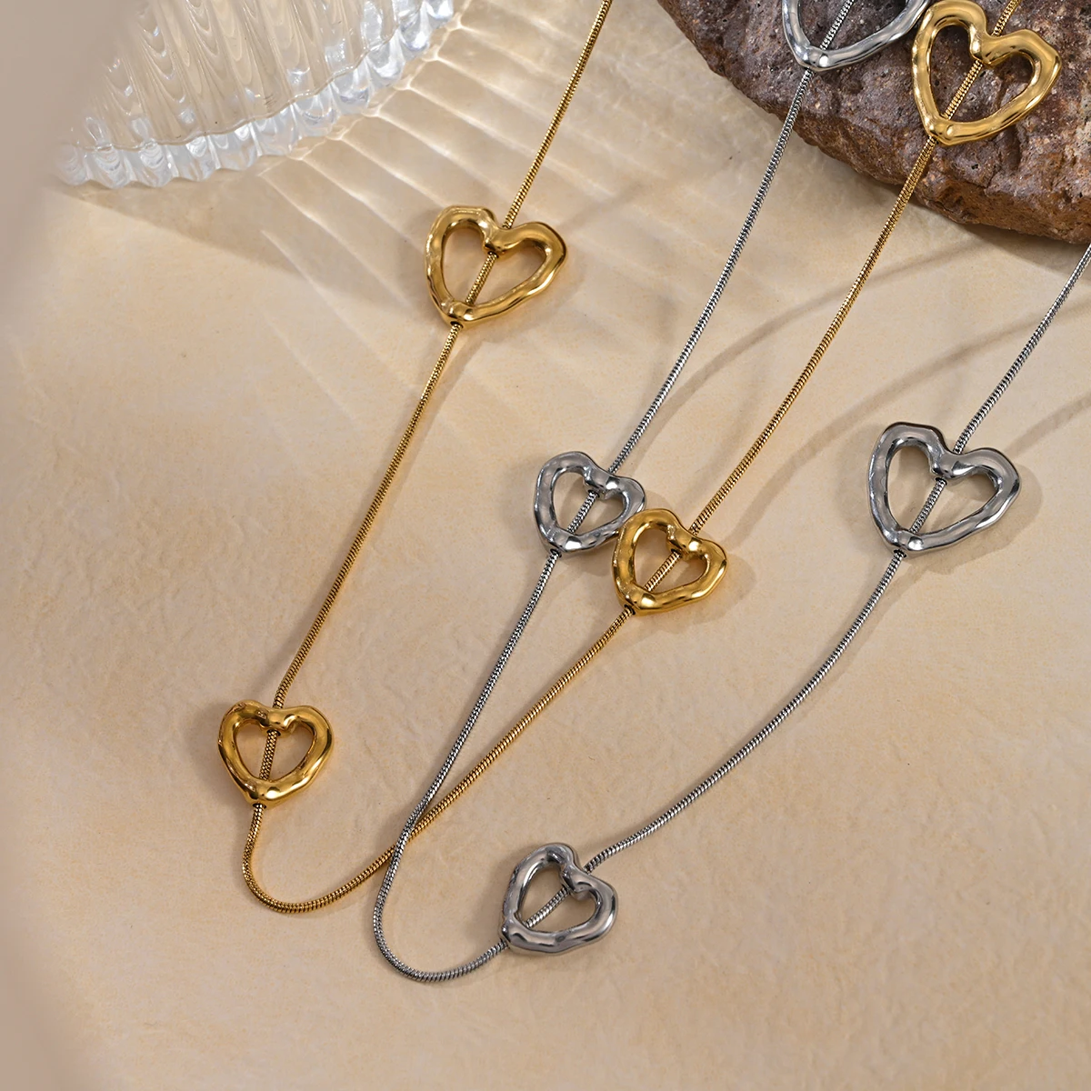 Long Sweater Chain 18k Gold Silver Plated Hollow Heart Necklace Non Tarnish Stainless Steel Heart Gold Necklace Jewelry