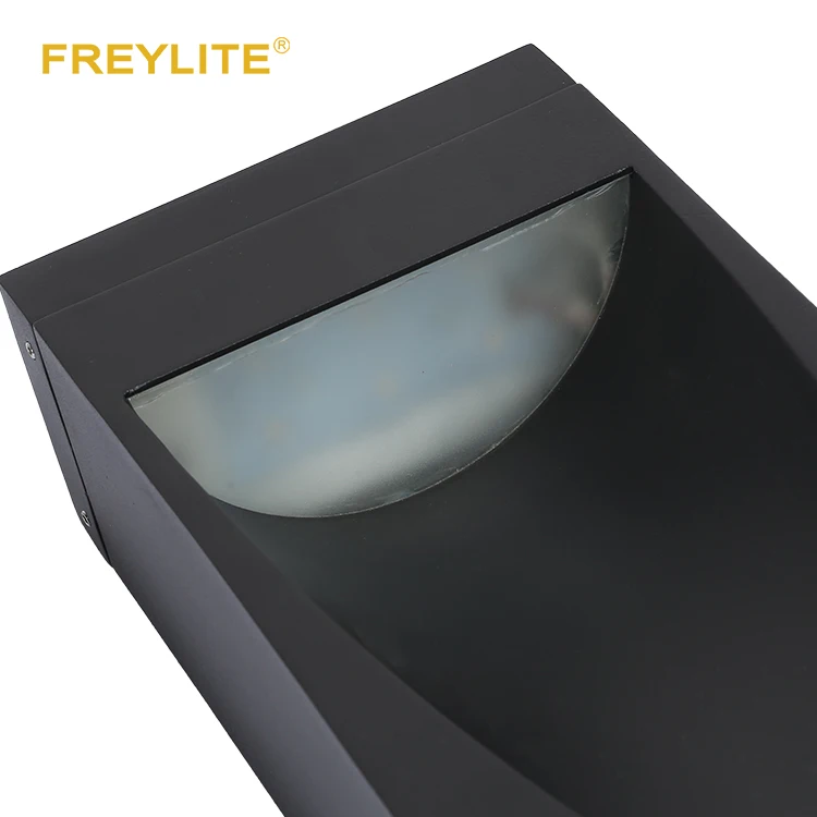 
FREYLITE High temperature endurable commercial bollards with led light IP65 outdoor lighting waterproof 6w led bollard light 