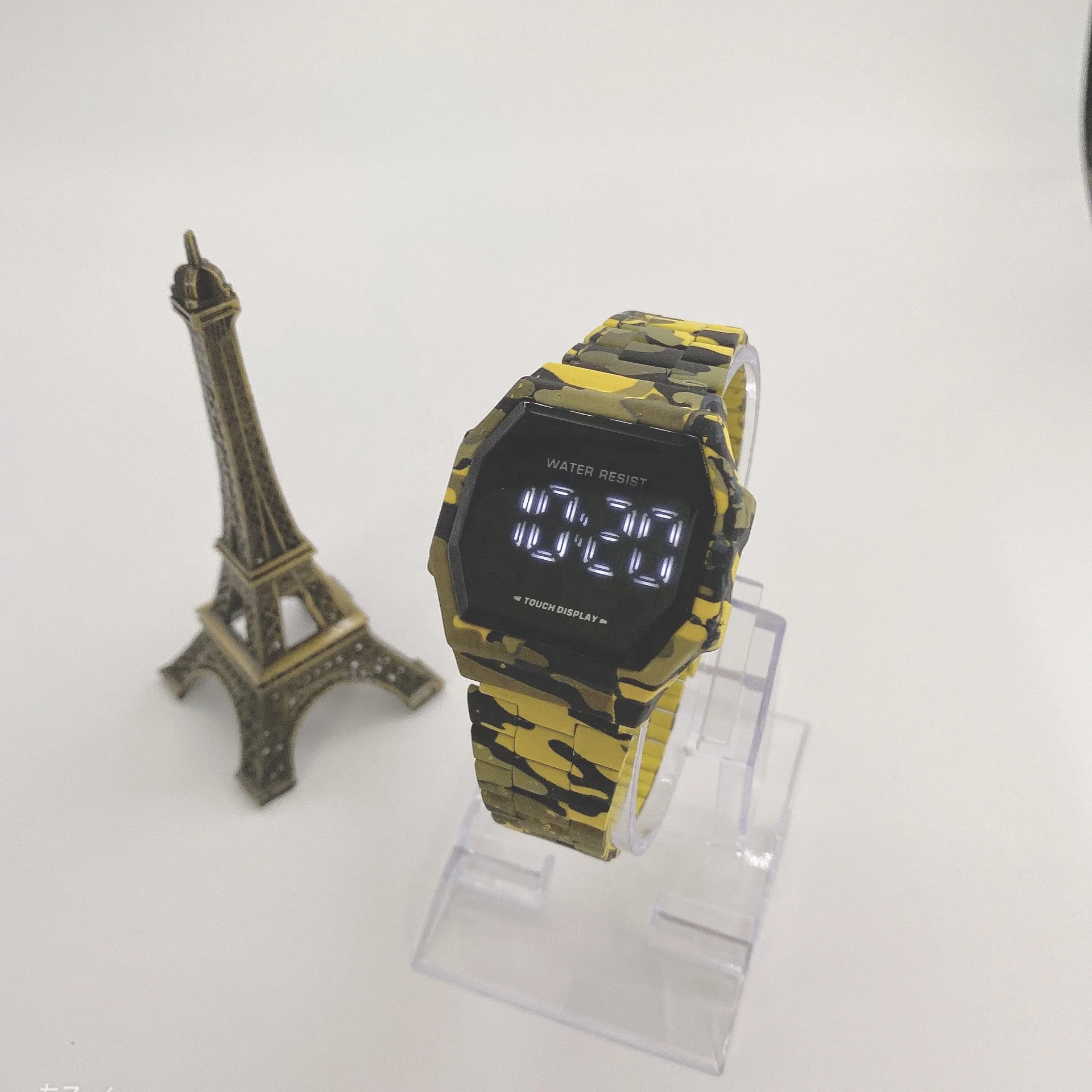 5 Colors In Stock Hand Touch Luminous Camouflage Watch Men Oil Injection Vintage Watch Digital