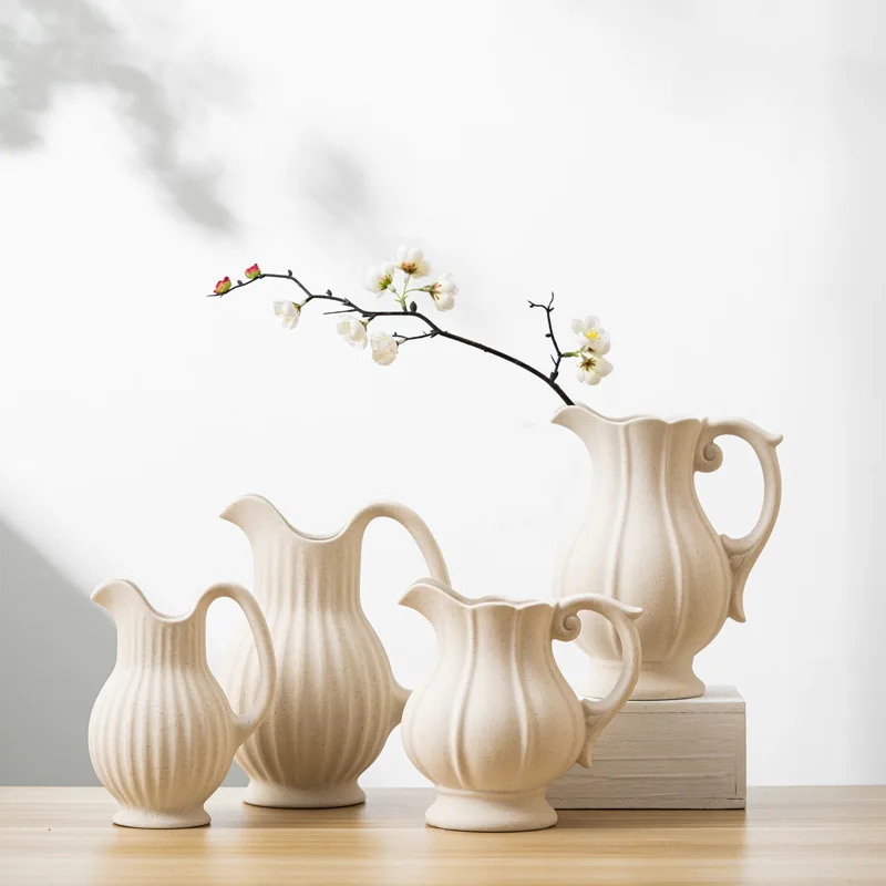 New Design Ceramic Beige Vase Nordic Decor Table Ornament Kettle Jug Flower Vase Handmade Ceramic Clay Floral Vase