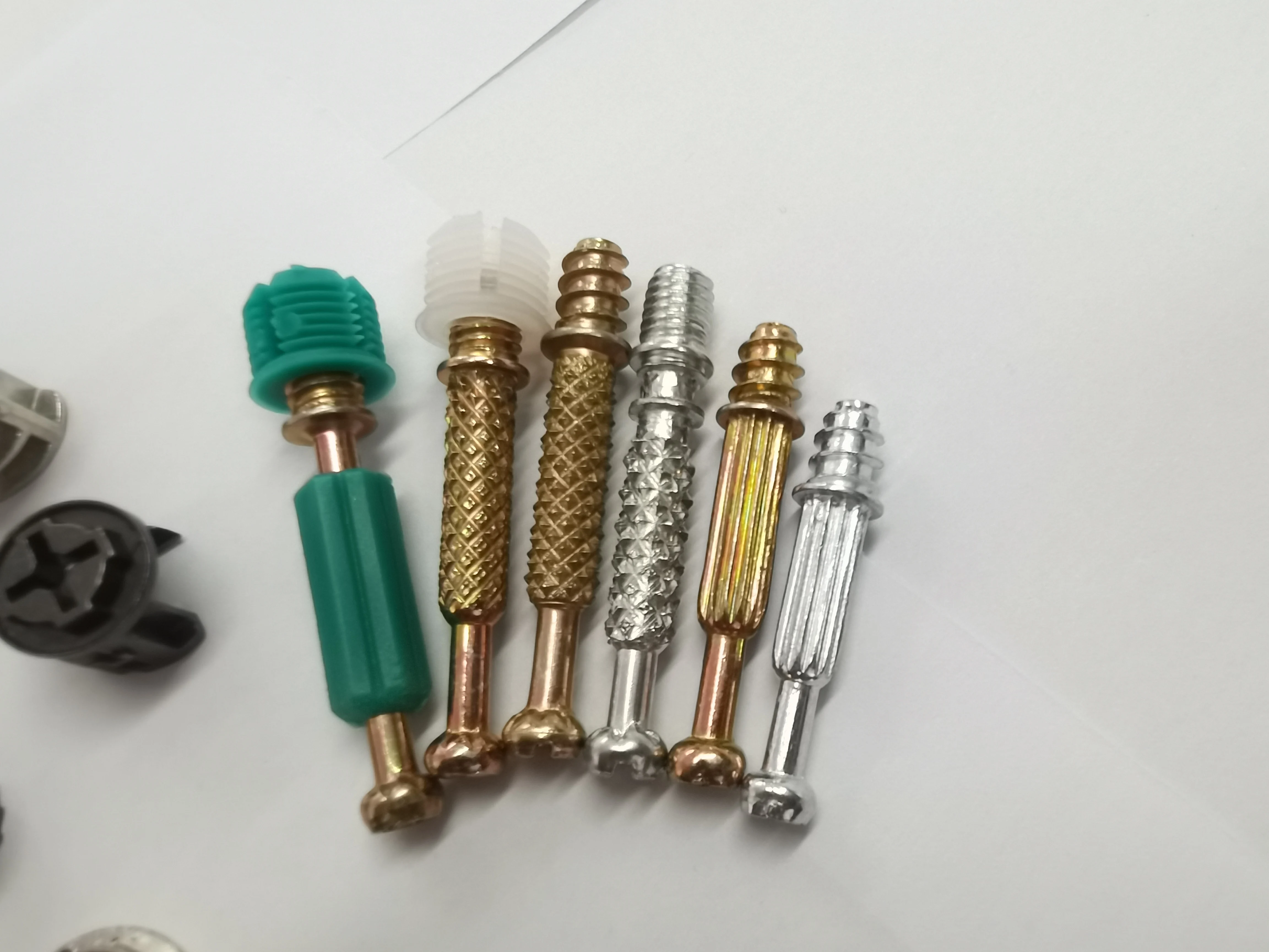 M3-m6 Zinc Plated Steel Nickel Silver Cheese Head Stainless Steel Furniture Connector