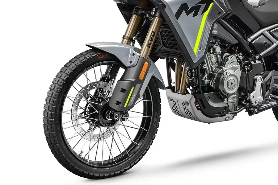 Good-looking Motorcycle Selling CF Motorcycle 450MT Motorcycle Power ABS System 450CC Multi Chain Drive 820 Mm ADV 400-600cc