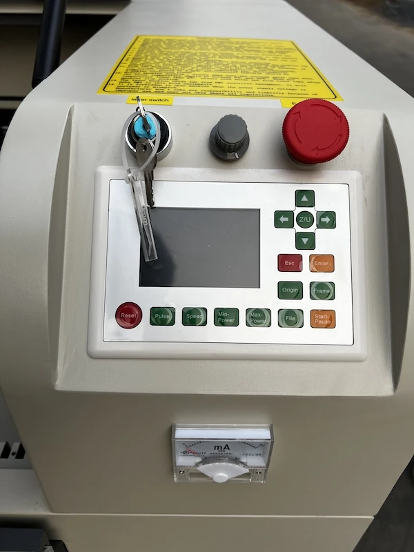 Original hot selling HT690 fully automatic non-metallic laser engraving machine