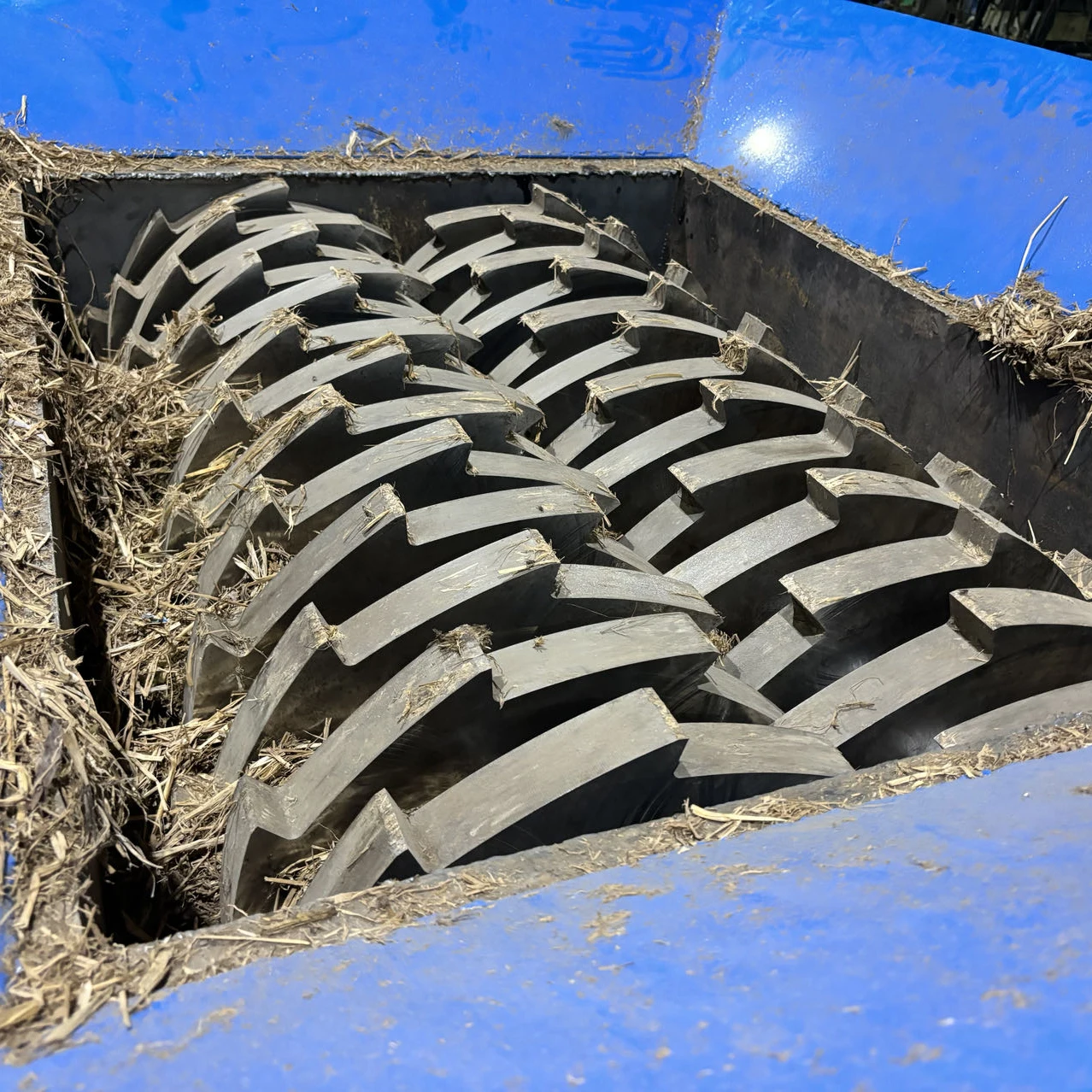 Advanced Double Shaft Scrap Metal Plastic Crusher Stable Crushing  Bale Cutting Straw Forage Chopper Power Plant Equipment