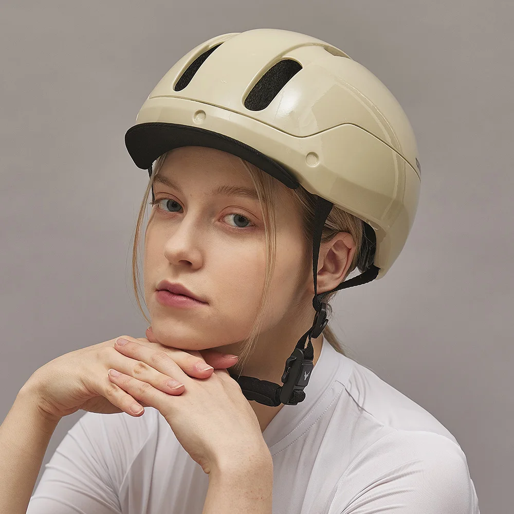 Best Selling 280G Lightweight Magnet Buckle Sports Ghost Urban Helmet With Strong Magnetism