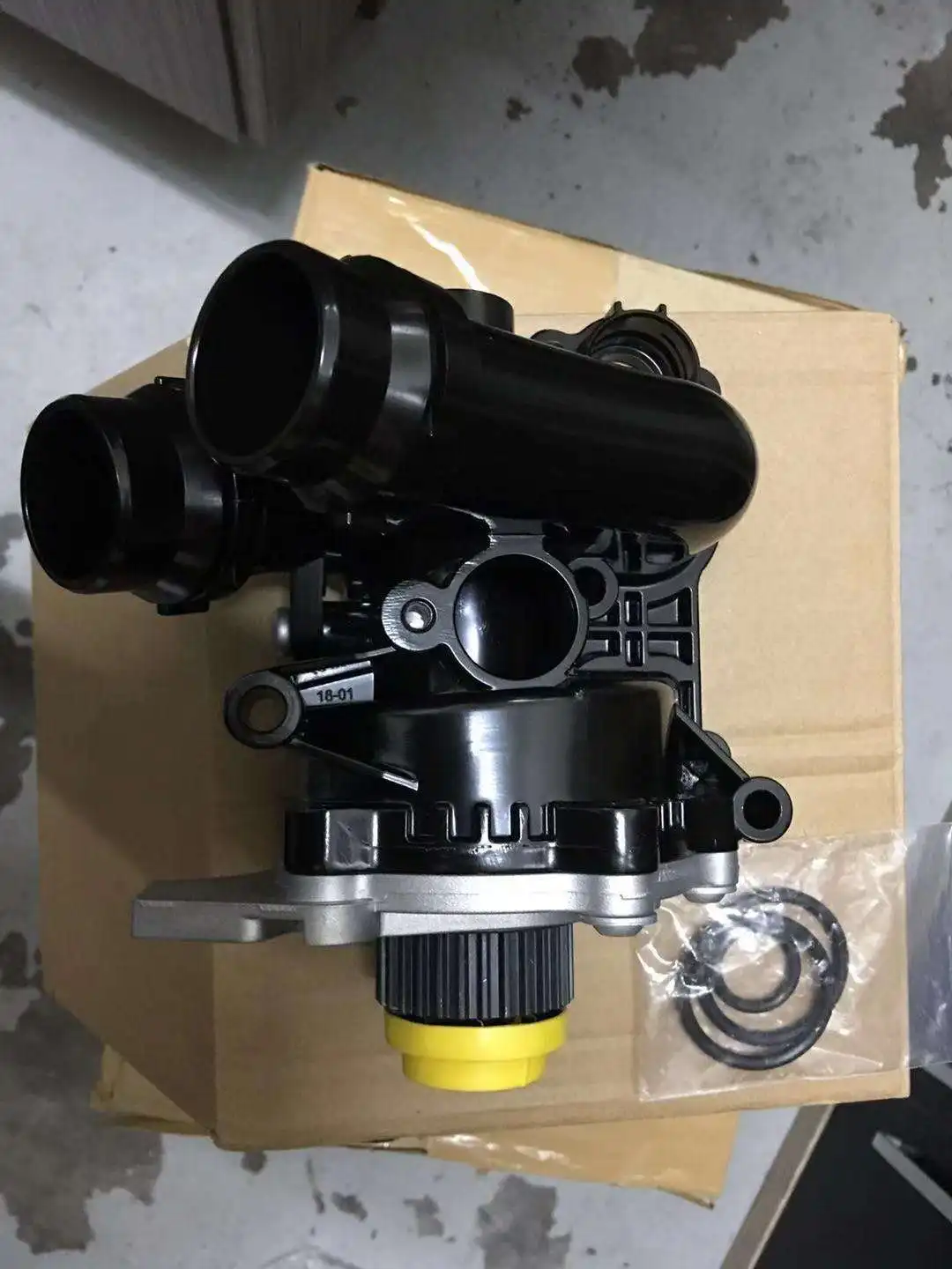  Алюминиевый водяной насос 06H121026 06H121026AB 06H121026DD для Audi A4 A5 VW Golf Jetta