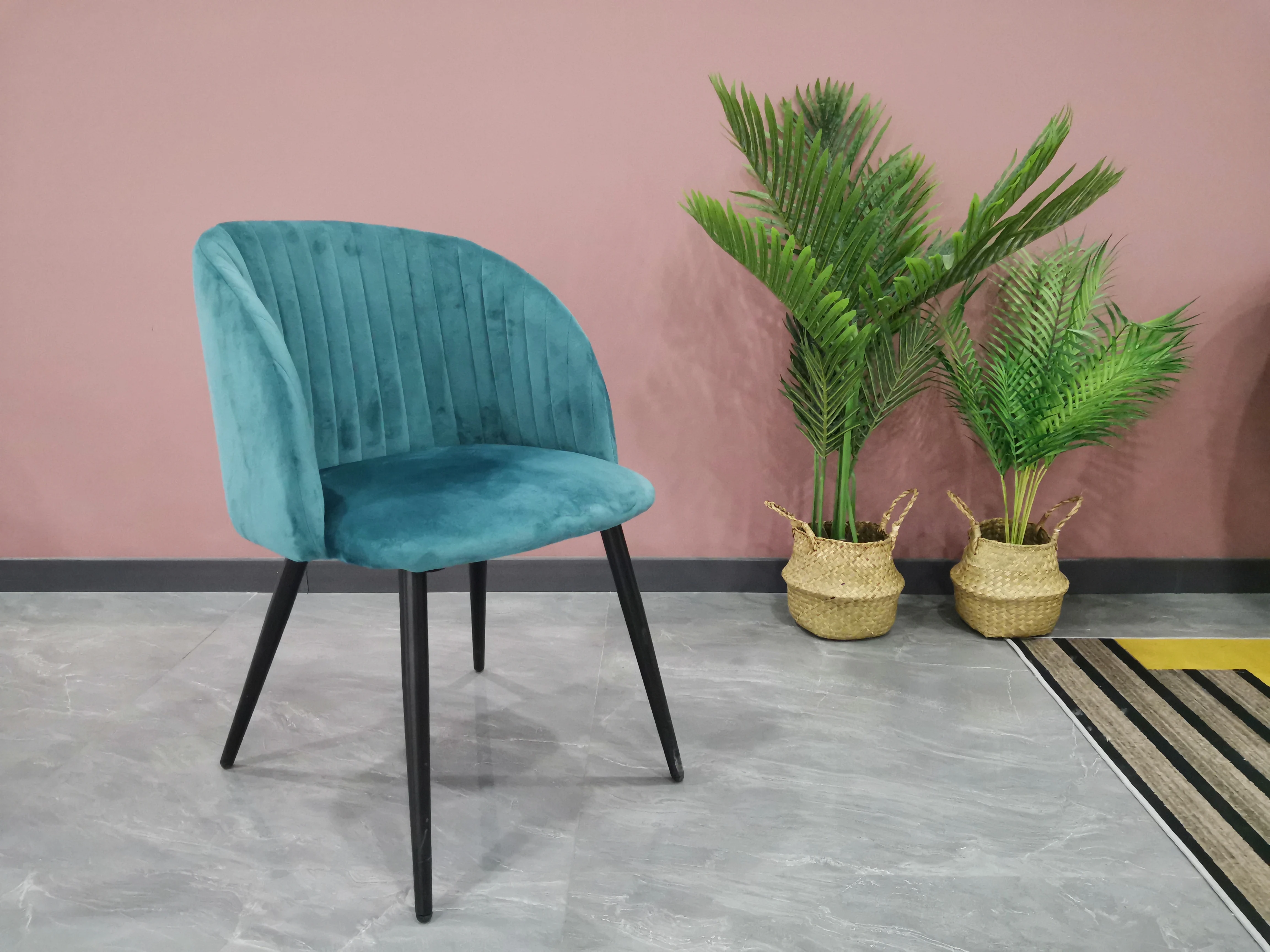 Hot Sale Modern Dinning Room Chairs Velvet Cushion Backrest Home Furniture Dining Chair for Hotel Banquet