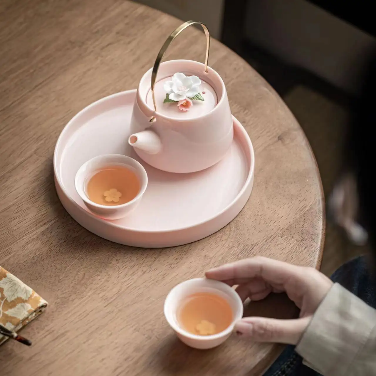 European Ceramic 6Pcs 7Pcs Porcelain Tea Coffee Cup And Saucer Pot Set With Gift Box