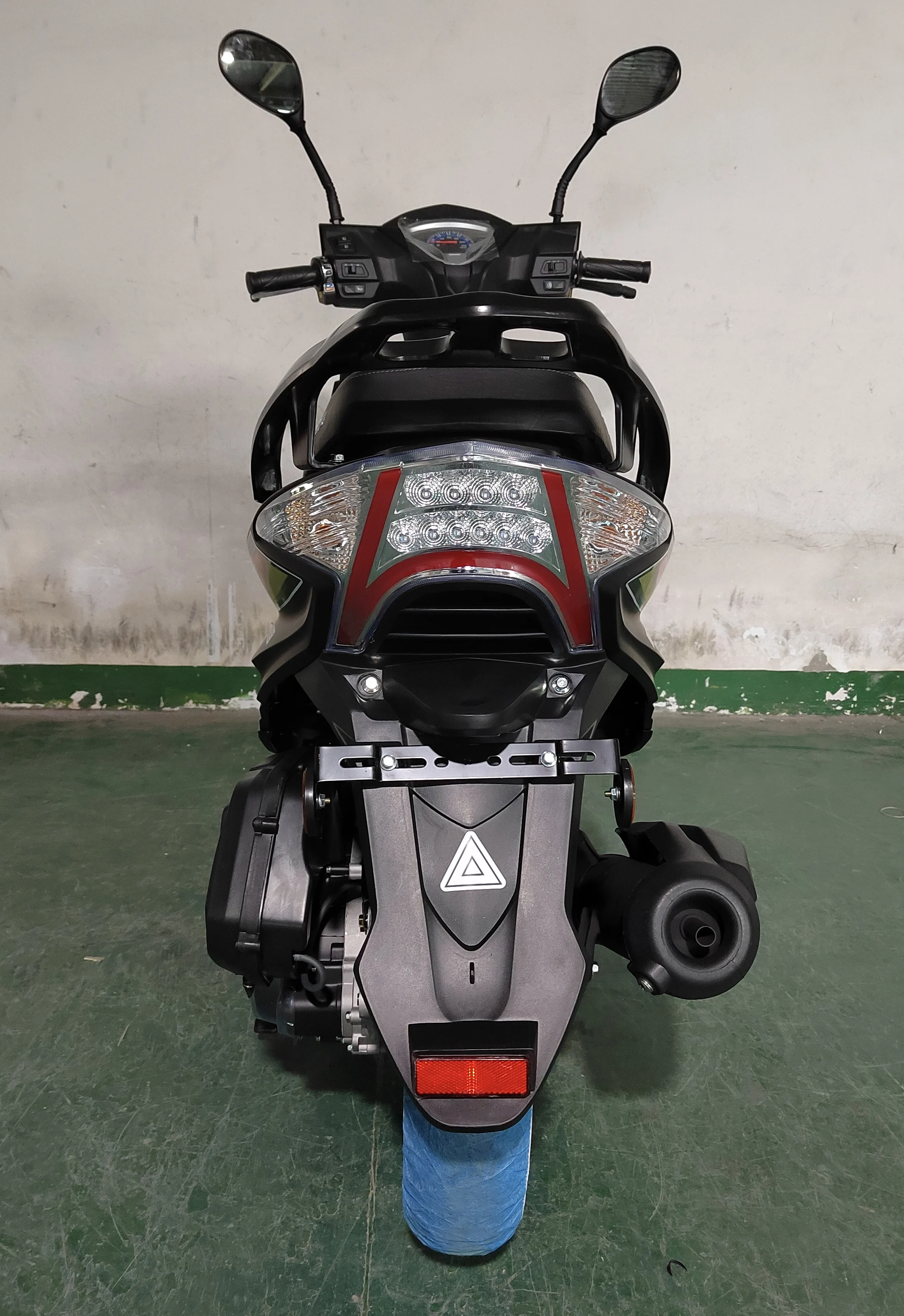 New 50cc moped moto 150 gasoline motorcycles safe smooth lines motorcycle gas scooters for adults petrol scooter 49cc
