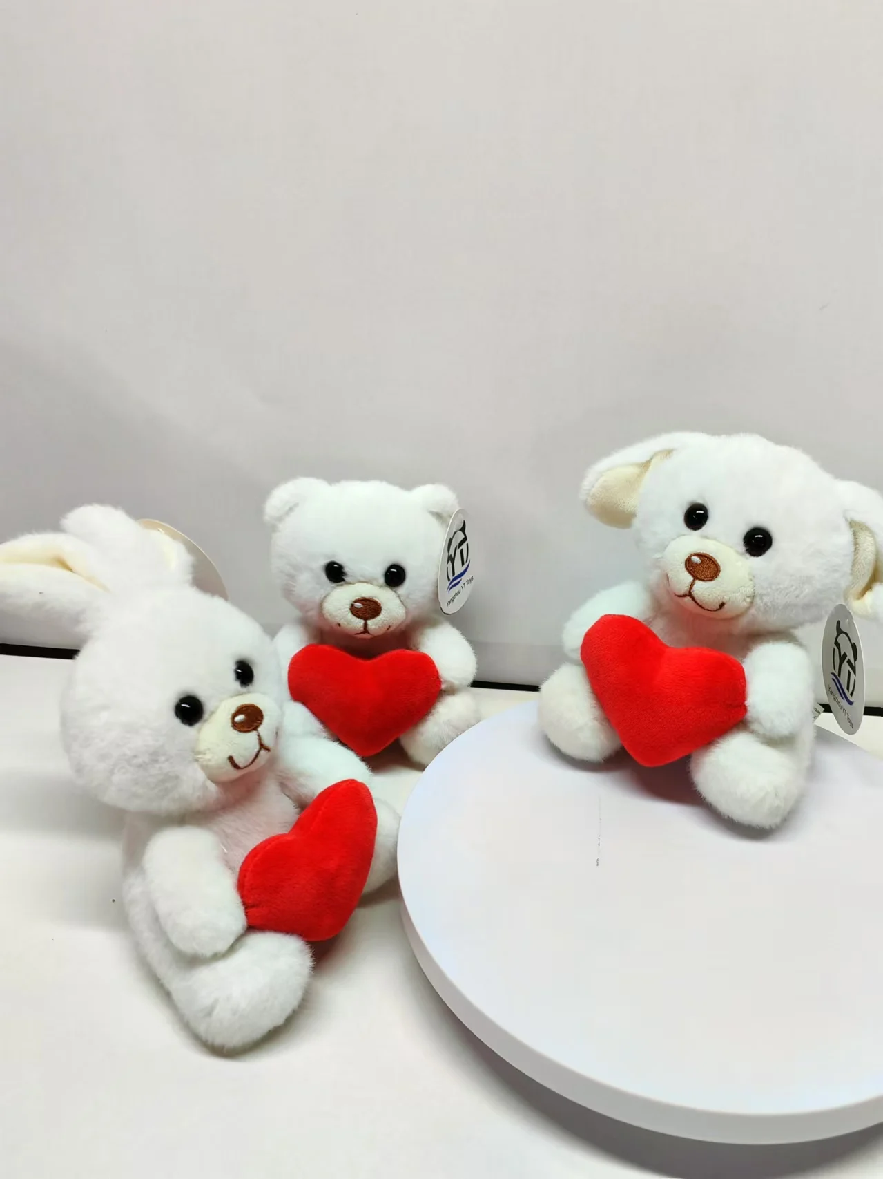 2024 Valentine day girlfriend gift plush toy with love heart bear bunny dog stuffed doll for lover