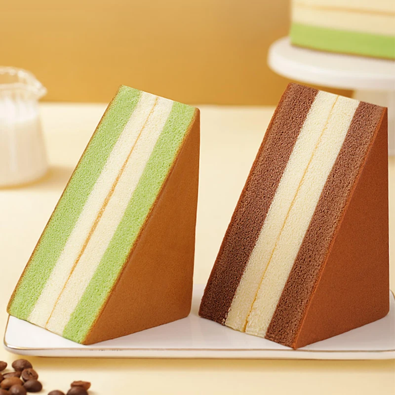 snacks wholesale Handmade bread triangular desserts fresh cakes chocolate cake ranli