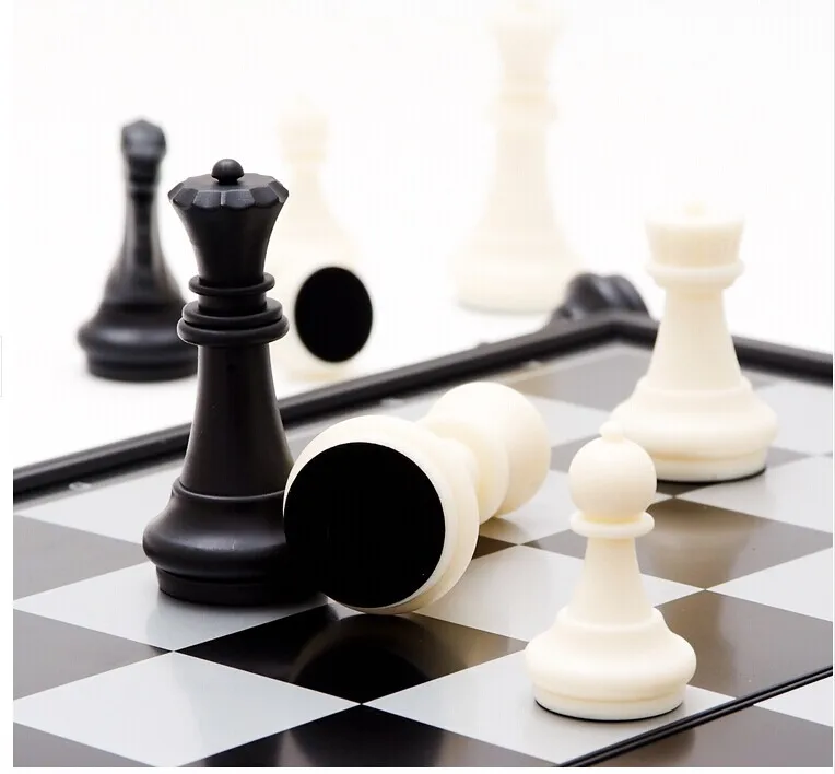 Board size 19 cm youth Folding magnetic chess