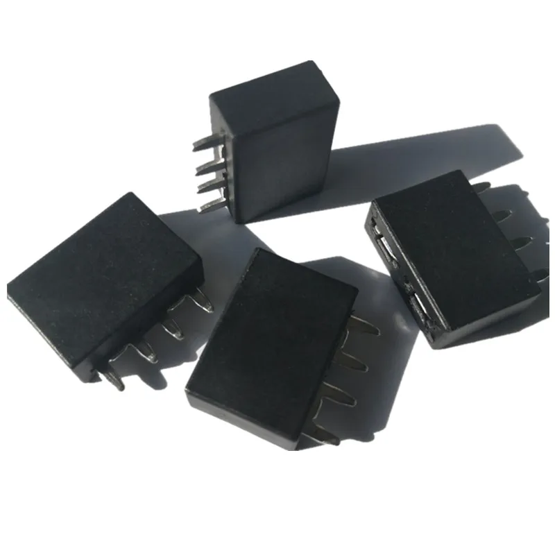 PA66 32V 15A PCB type 4pin car truck Van insert Standard Medium fuse holder Positioning car insurance seat PCB mount solder