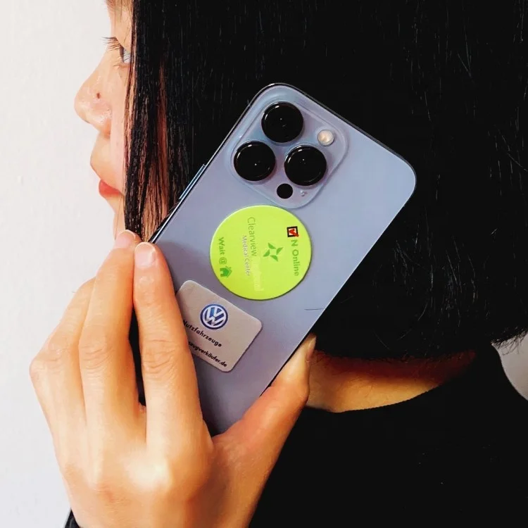 Очиститель экрана мобильного телефона Очиститель объектива завод OEM одноразовые ЖК-визитные карточки из микрофибры липкий дисплей с логотипом